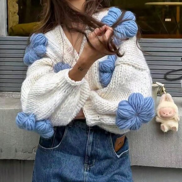 White Casual Women's Jacquard Floral Patchwork Knit Cardigan - Picture 3 of 7